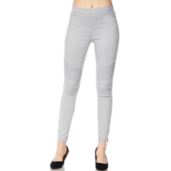 ❗️LAST❗️Heather Grey Moto Leggings with Ankle Zip - Picture 5 of 5